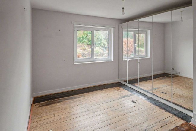 76 Five Stiles Road, Marlborough, Wiltshire, SN8 4BE 3