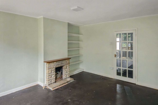 76 Five Stiles Road, Marlborough, Wiltshire, SN8 4BE 3