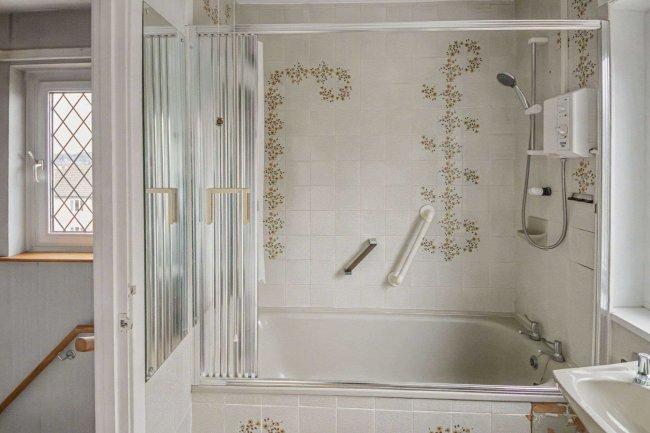 76 Five Stiles Road, Marlborough, Wiltshire, SN8 4BE 3