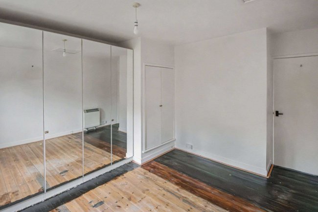 76 Five Stiles Road, Marlborough, Wiltshire, SN8 4BE 3