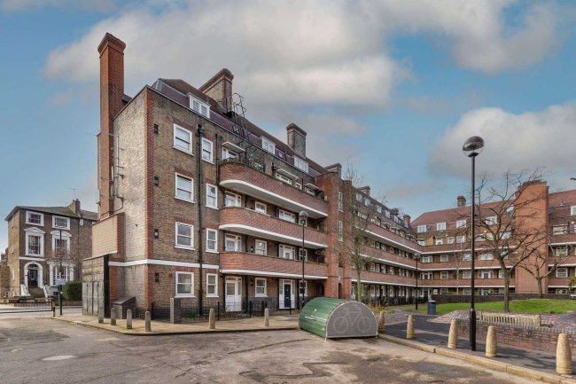 Flat 20, Camelot House, London, NW1 9AR 10