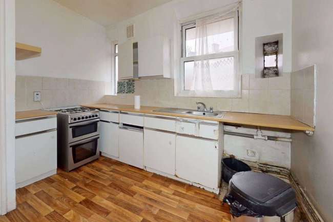 Flat 20, Camelot House, London, NW1 9AR 10