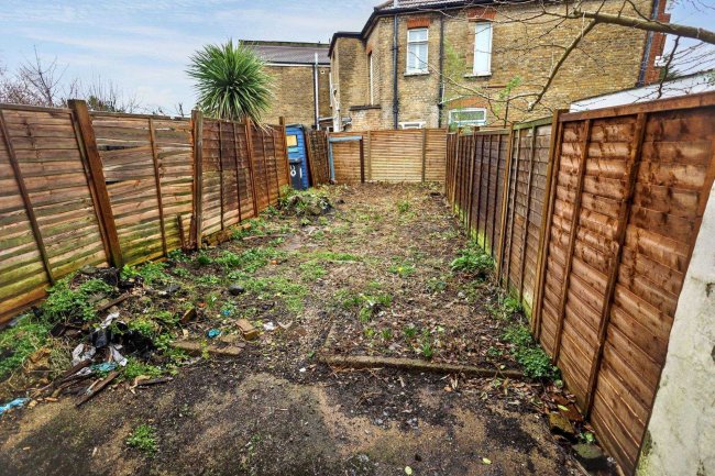 GFF & FFF, 110 Wallwood Road, London E11 1AL 6