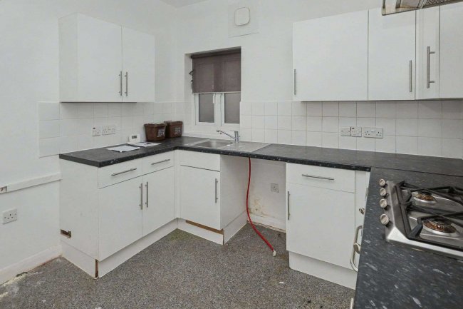 GFF & FFF, 110 Wallwood Road, London E11 1AL 6