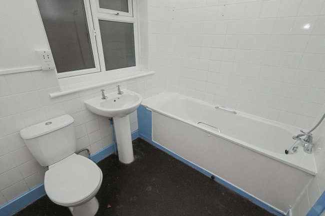 GFF & FFF, 110 Wallwood Road, London E11 1AL 6