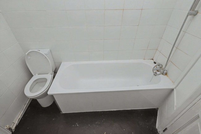 GFF & FFF, 110 Wallwood Road, London E11 1AL 6