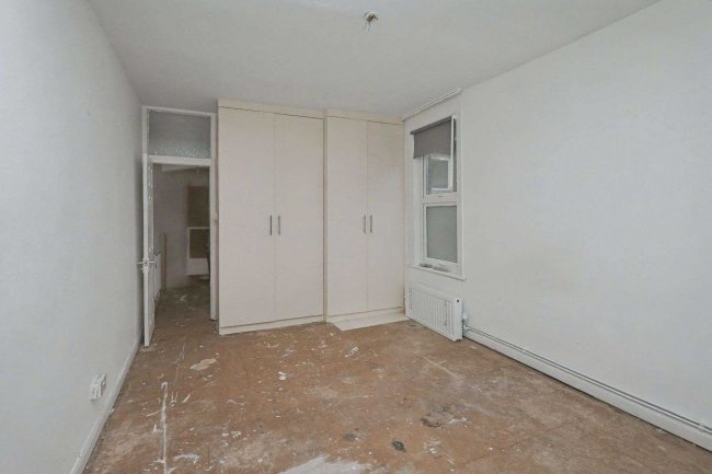 GFF & FFF, 110 Wallwood Road, London E11 1AL 6