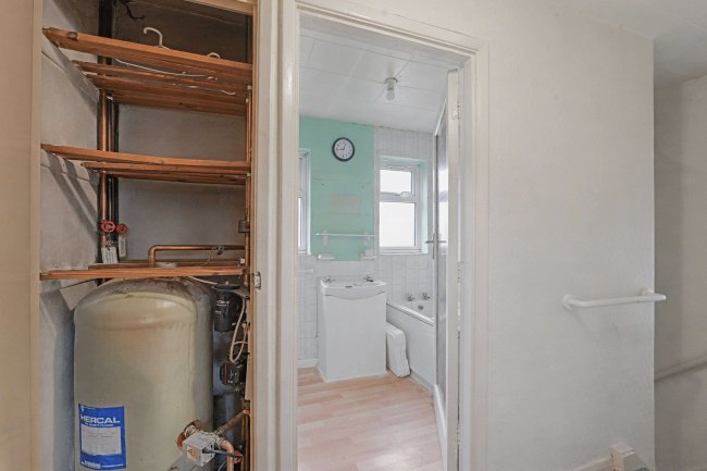 38 Victoria Road, Ascot, SL5 9DB 1