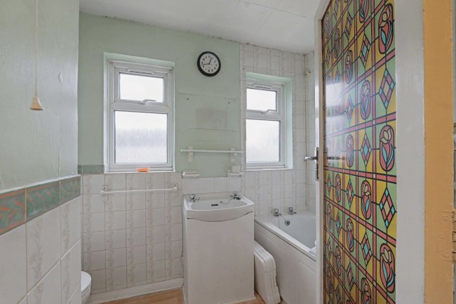 38 Victoria Road, Ascot, SL5 9DB 1