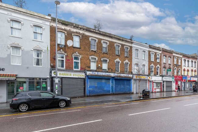 555-557 High Road, Leytonstone, London, E11 4PD 18