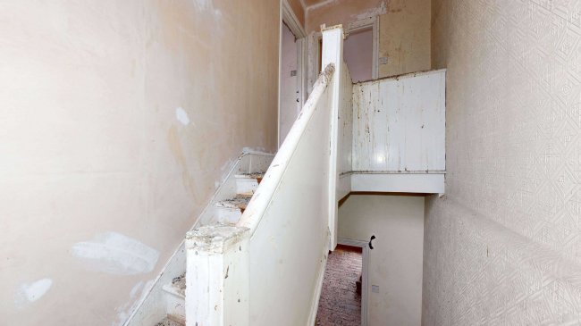 555-557 High Road, Leytonstone, London, E11 4PD 18