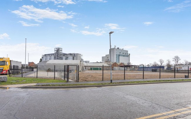 Plots JA/HA/D/E/G South, Windsor Road Industrial Estate, Mile Road, Bedford, MK42 9TB 10