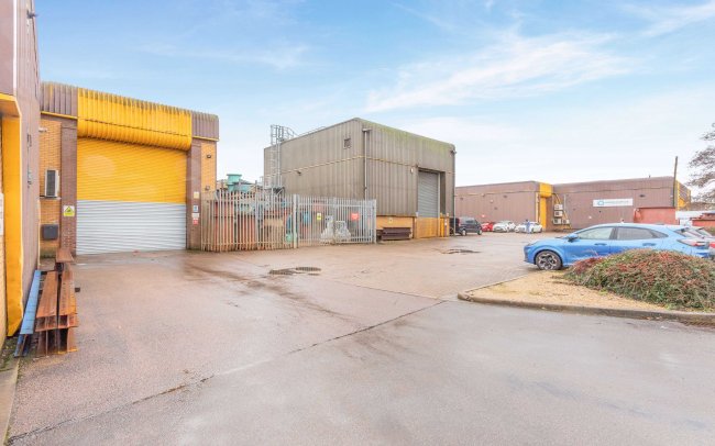 Units 2-10 Brooklands, Brooklands Industrial Estate, Kempston, Bedford MK42 7UH 5