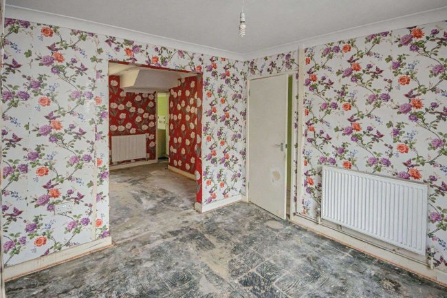 33 Victoria Street, Weymouth, DT4 7EZ 8