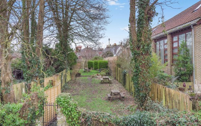 47- 48 High East Street, Dorchester, Dorset DT1 1HU 13