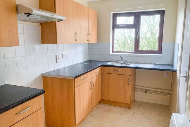 Flat 278 Lyde Road, Yeovil, BA21 5PN 10
