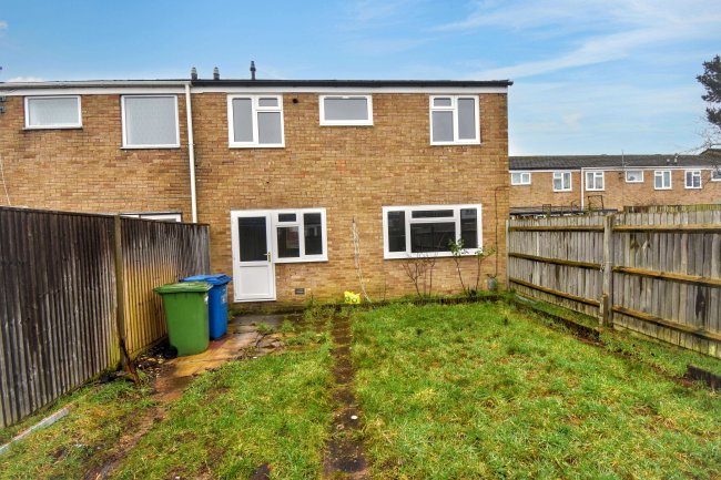 27 Highfield, Bracknell, RG12 8XD 10