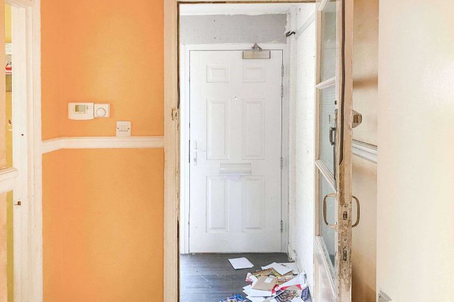 Flat 14 Wellington Flats, Salthouse Lane, Yeovil, BA20 1TX 9