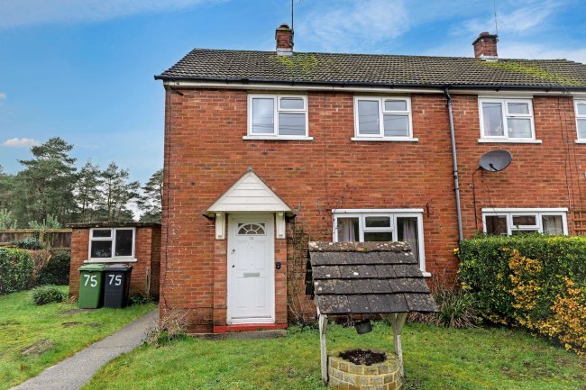 75 Sutton Field, Whitehill, Bordon, GU35 9BS 3