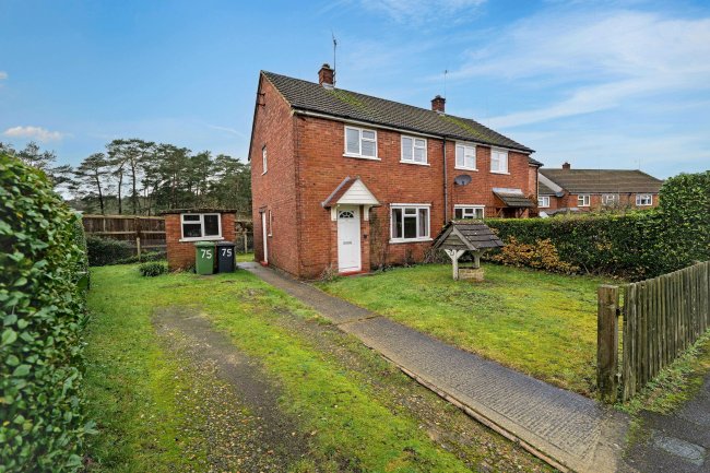 75 Sutton Field, Whitehill, Bordon, GU35 9BS 3