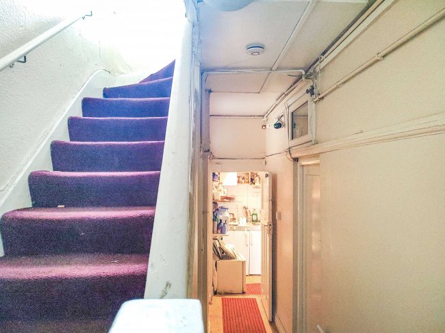 94 Lansbury Drive, Hayes, UB4 8SD 6