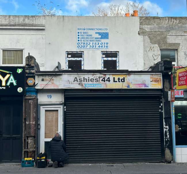 19 Portland Road, London SE25 4UF 7