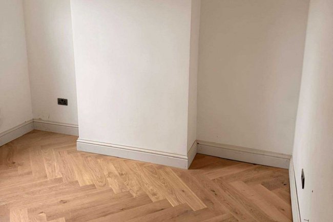 19 Portland Road, London SE25 4UF 7