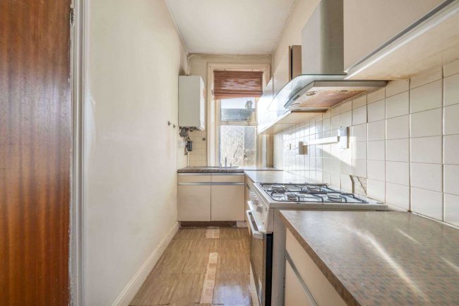 Flat 2, 12 Croxley Rd, Maida Hill, London W9 3HL 9