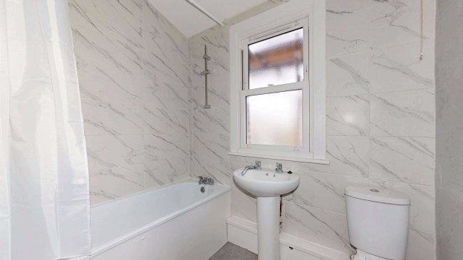 Flat A, 75 Vernham Road, Plumstead, London, SE18 3EY 8