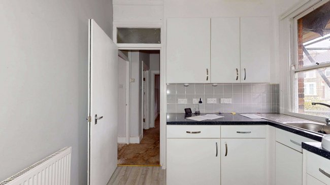 Flat A, 75 Vernham Road, Plumstead, London, SE18 3EY 8