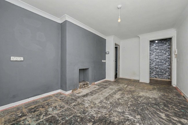 Flat 14 Well Meadow, Brampton, Carlisle, CA8 1UW 8