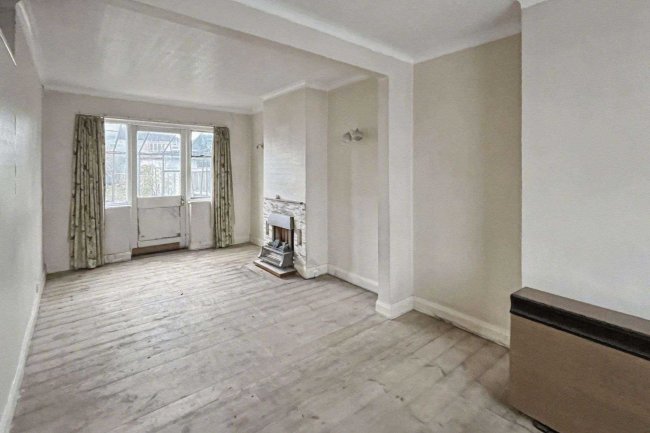 269 Hook Rise South, Surbiton, Surrey KT6 7LT 9