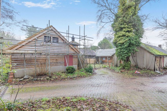 Little Heath Farm, Little Heath Lane, Potten End, Berkhamsted, HP4 2RY 2