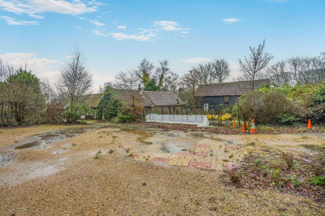 Little Heath Farm, Little Heath Lane, Potten End, Berkhamsted, HP4 2RY 2