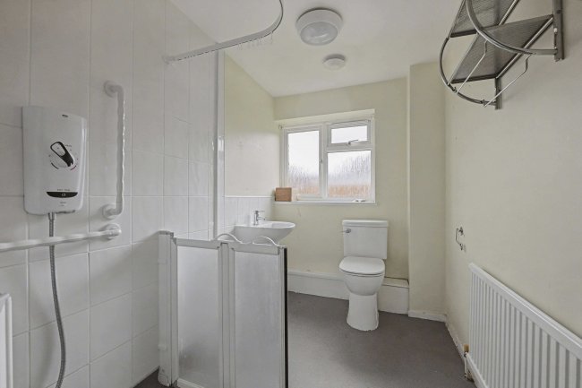 14 Saxon Close, Clanfield, Waterlooville, PO8 0JT 8