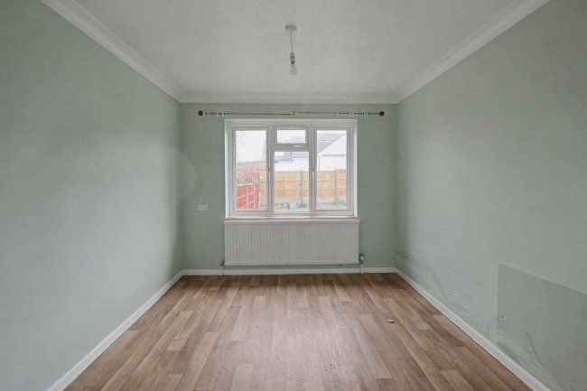 14 Saxon Close, Clanfield, Waterlooville, PO8 0JT 8