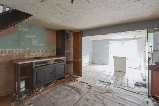 12 Maria Street, Harwich, Essex, CO12 3HT 10