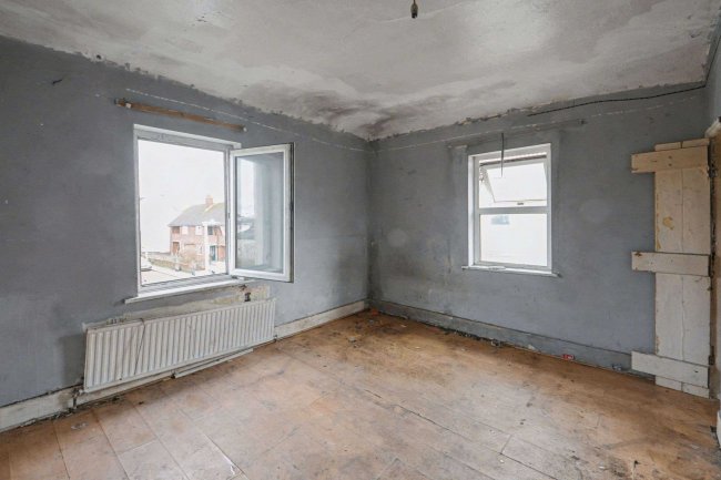 12 Maria Street, Harwich, Essex, CO12 3HT 10