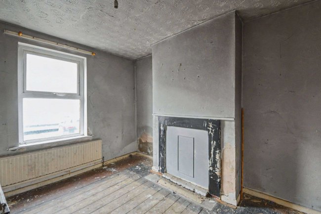 12 Maria Street, Harwich, Essex, CO12 3HT 10