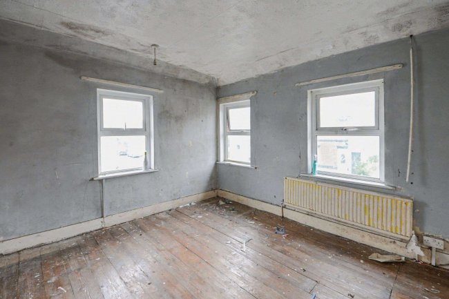 12 Maria Street, Harwich, Essex, CO12 3HT 10