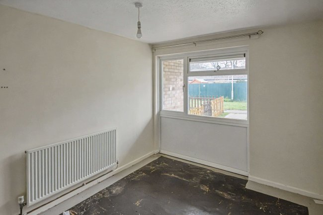 2 The Firs, Chippenham, Wiltshire, SN14 0PG 9