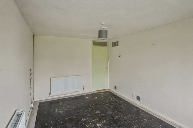 2 The Firs, Chippenham, Wiltshire, SN14 0PG 9