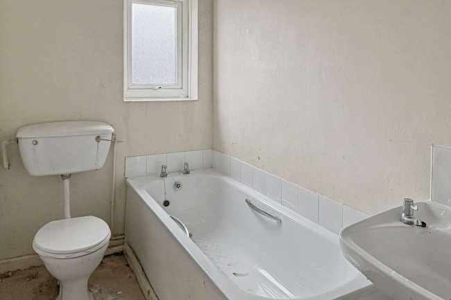 3 Florence Street, Walsall, West Midlands, WS1 2LQ 5