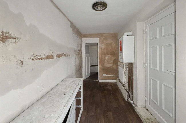 90 Oxford Road, Hartlepool, TS25 5SA 6