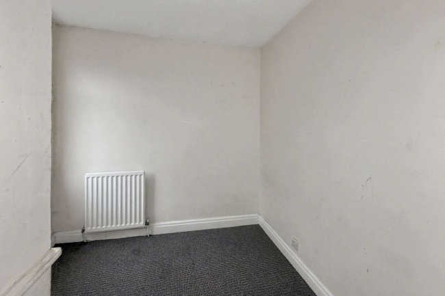 90 Oxford Road, Hartlepool, TS25 5SA 6