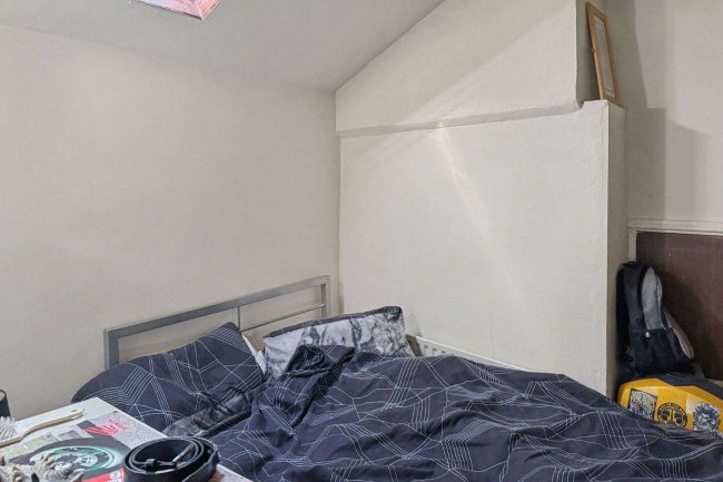 37 Carlyle Road, Birmingham B16 9BH 7