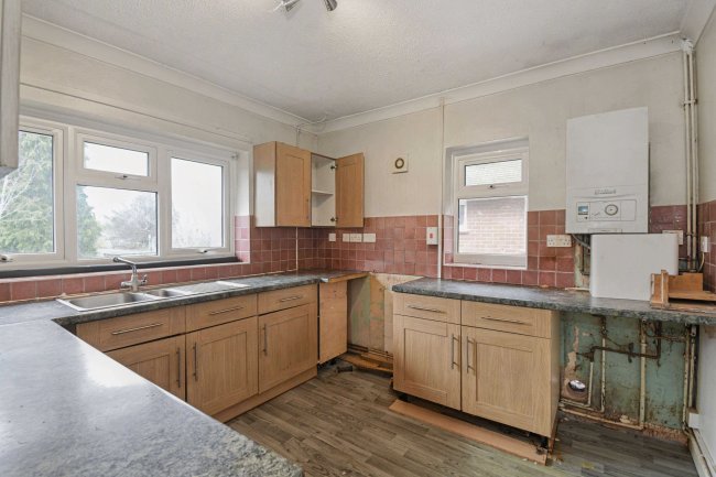 Flat 6a Westmead, Windsor, SL4 3NL 9