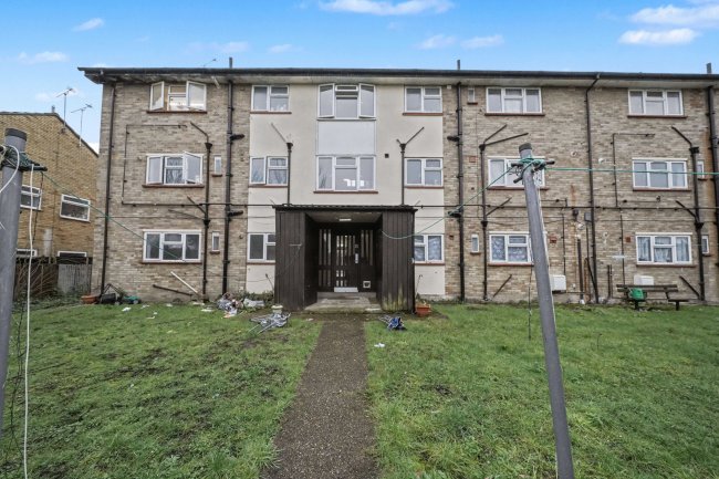 Flat 1 Jutland House, Dedworth Road, Windsor SL4 5BE 4