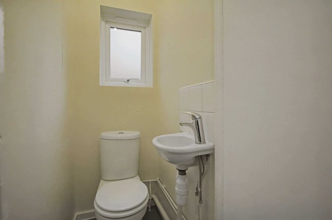 Flat B, 95 Victor Road, Kensal Green, London, NW10 5XB 1