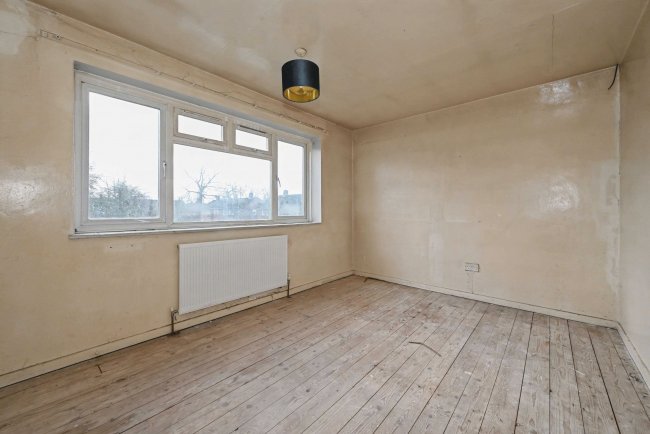 31 Garth Square, Bracknell, RG42 2HA 10